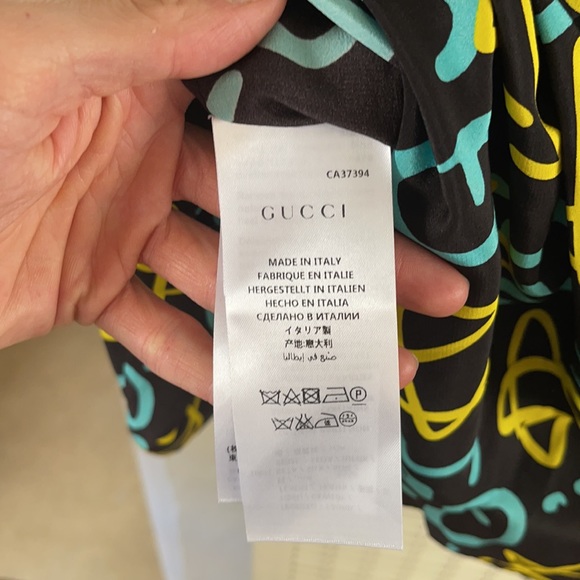 NEW Gucci Ghost 2016 silk button down top - Picture 9 of 11